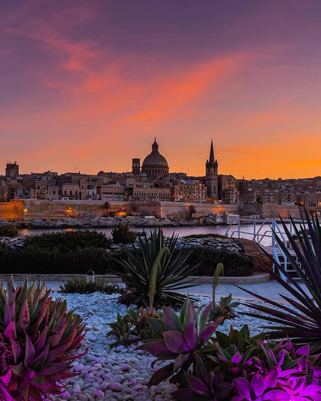 Sea View New Penthouse Terrace & Garage Parking Leilighet San Pawl il-Baħar Eksteriør bilde
