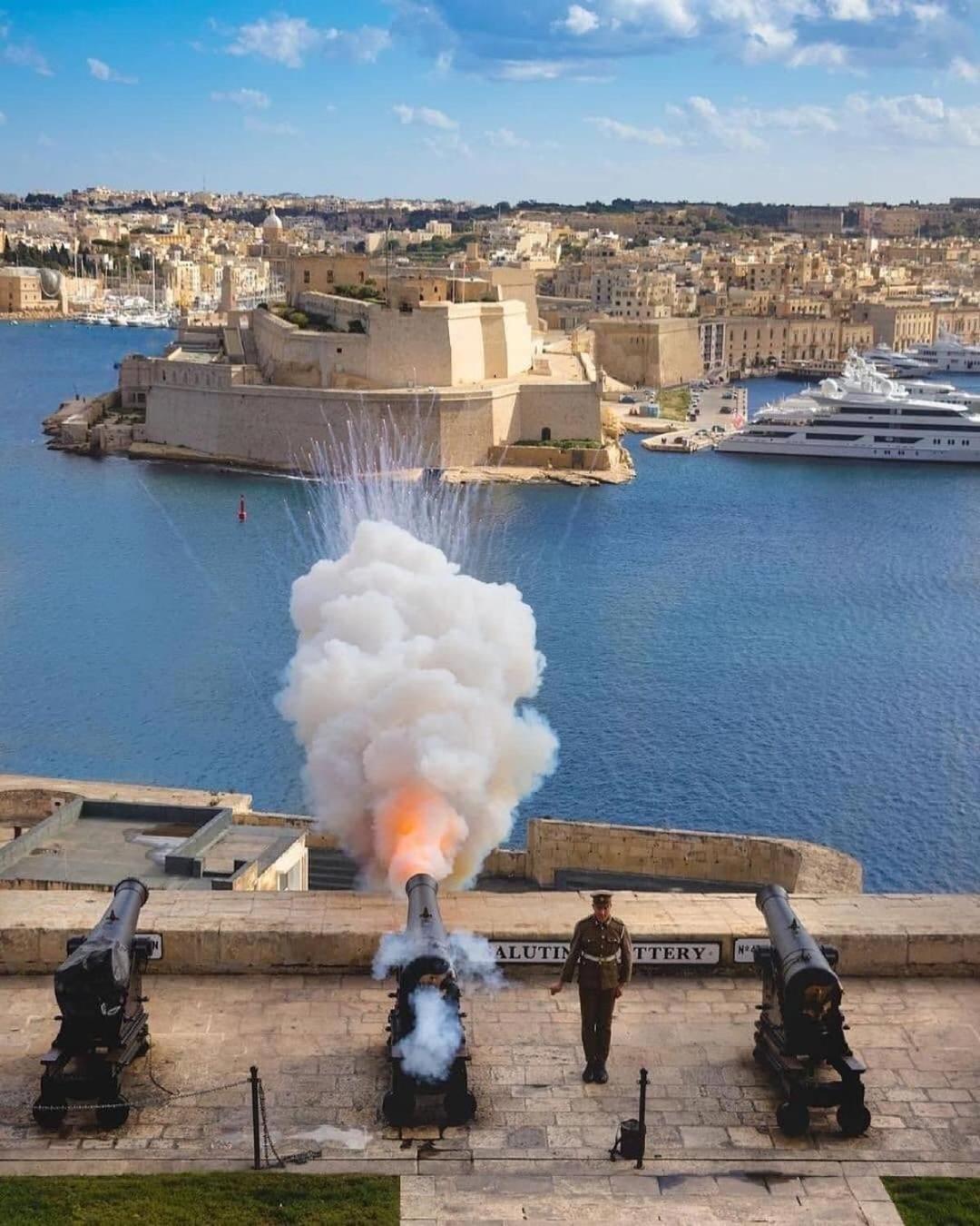 Sea View New Penthouse Terrace & Garage Parking Leilighet San Pawl il-Baħar Eksteriør bilde