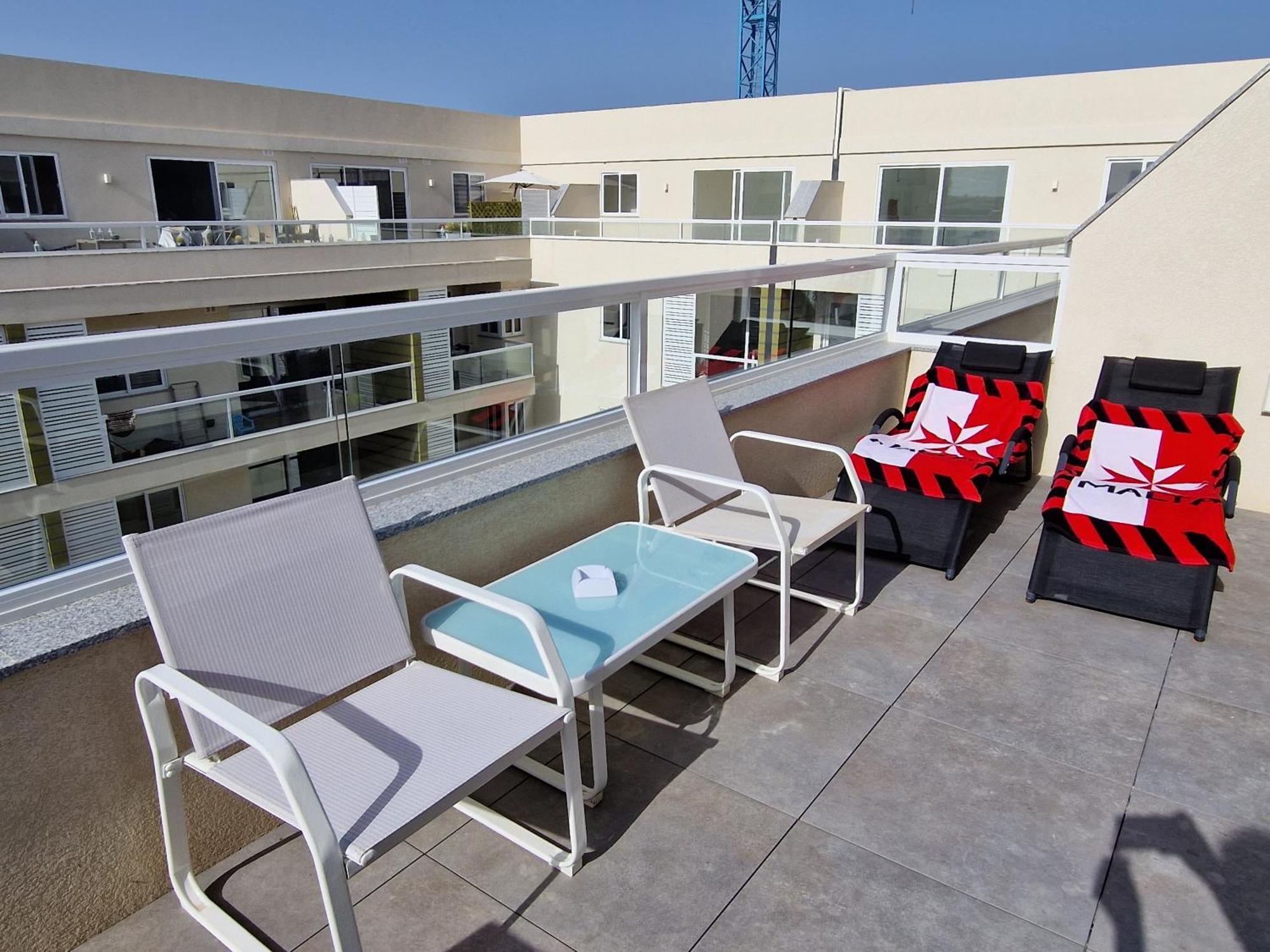 Sea View New Penthouse Terrace & Garage Parking Leilighet San Pawl il-Baħar Eksteriør bilde